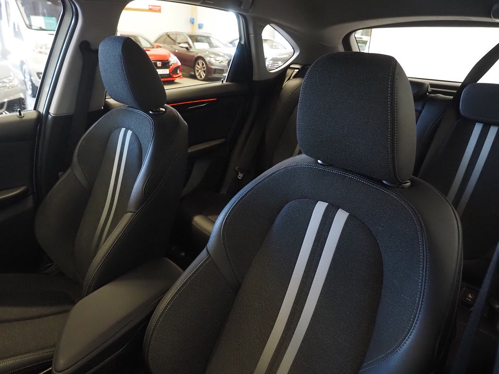 BMW 220 d xDrive Active Tourer Sport line M-Värm Navi Drag 2019