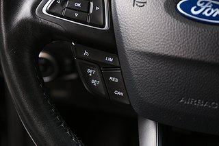 Halvkombi Ford Focus 10 av 17