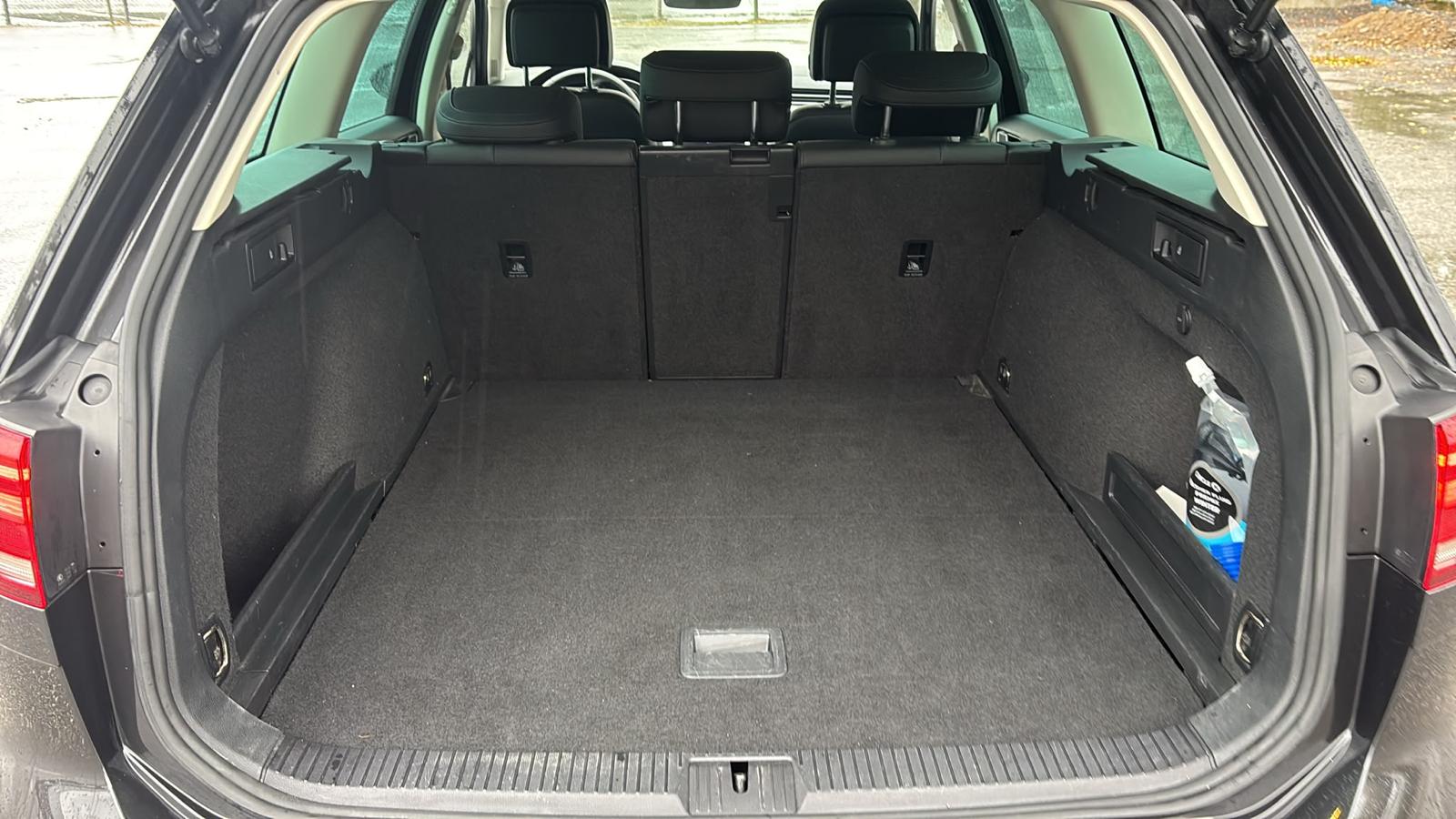 Volkswagen Passat 2019, bild 5/10