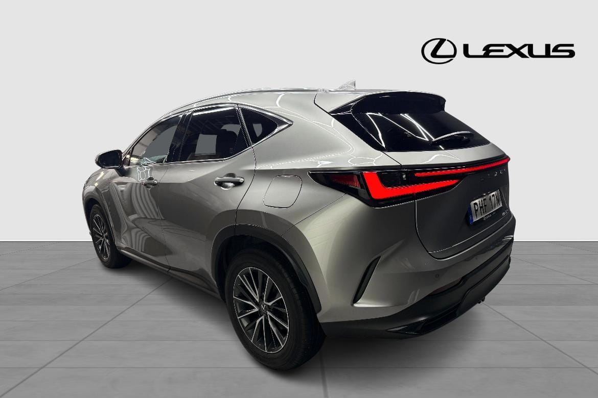Lexus NX 450h+ EXECUTIVE DRAG V-HJUL 2023, bild 2/10
