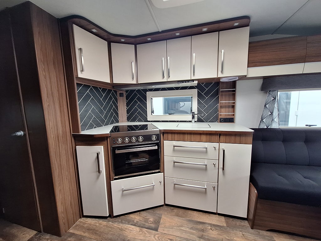 Polar Edition 620 LB VK Långbädd, Mover, Nytt Tält
