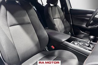 Halvkombi Mazda 3 10 av 30