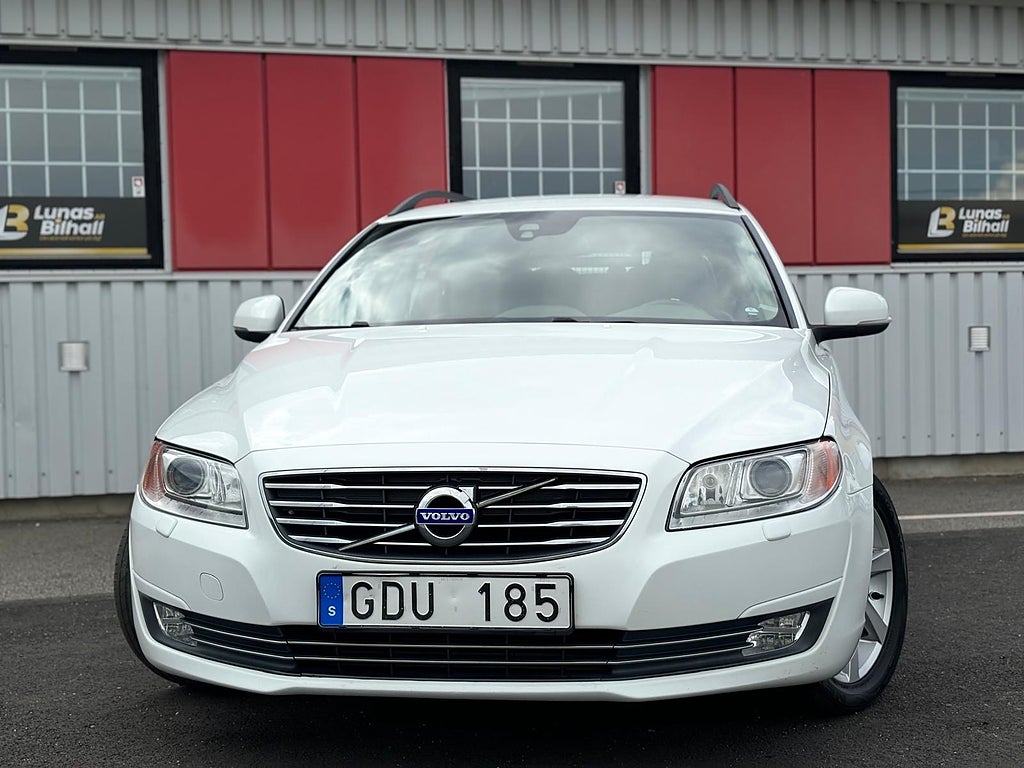 Volvo V70 D2 Momentum Euro 5/Kamrem bytt/Fullservice/3 Ägare