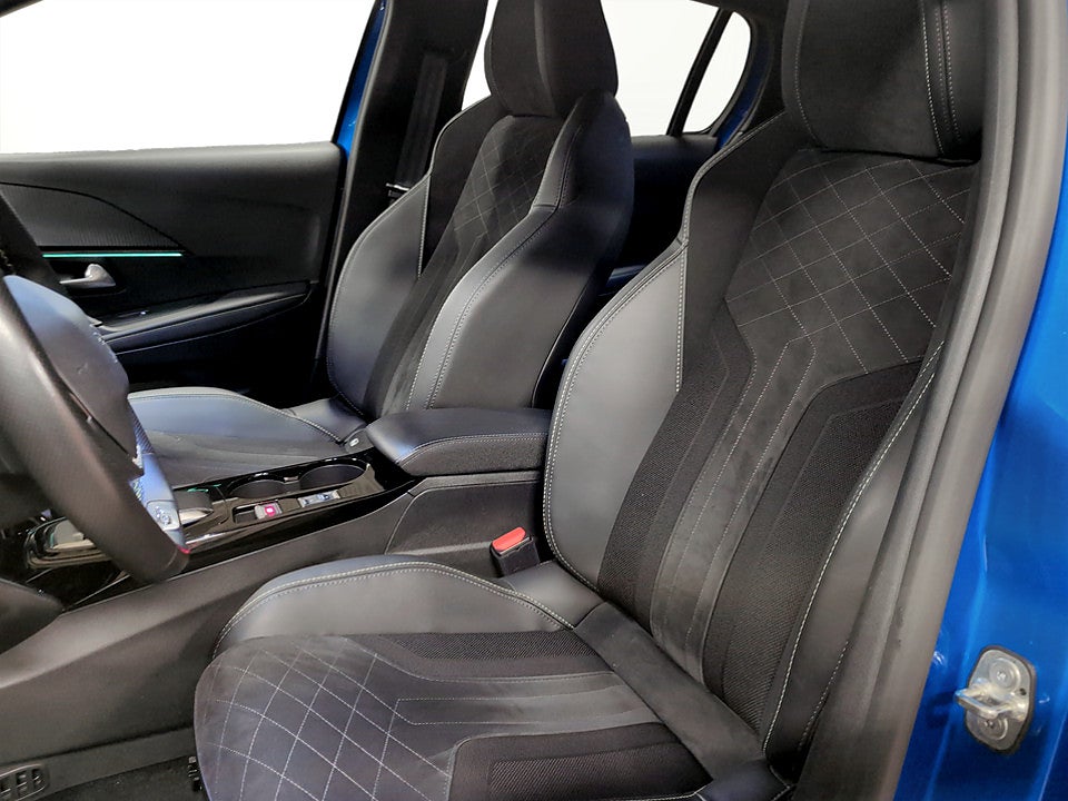 Bild på Peugeot E-208 GT 50kWh Aut B-KAMERA P-SENSORER 136hk