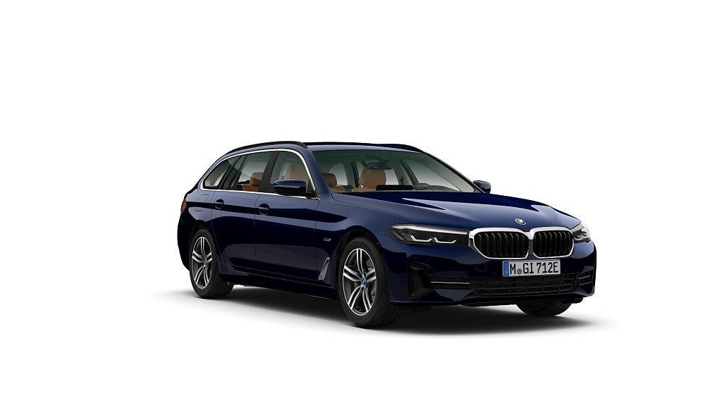 BMW 530e xDrive Touring 3,65% ränta Navi CarPlay Kamera Drag