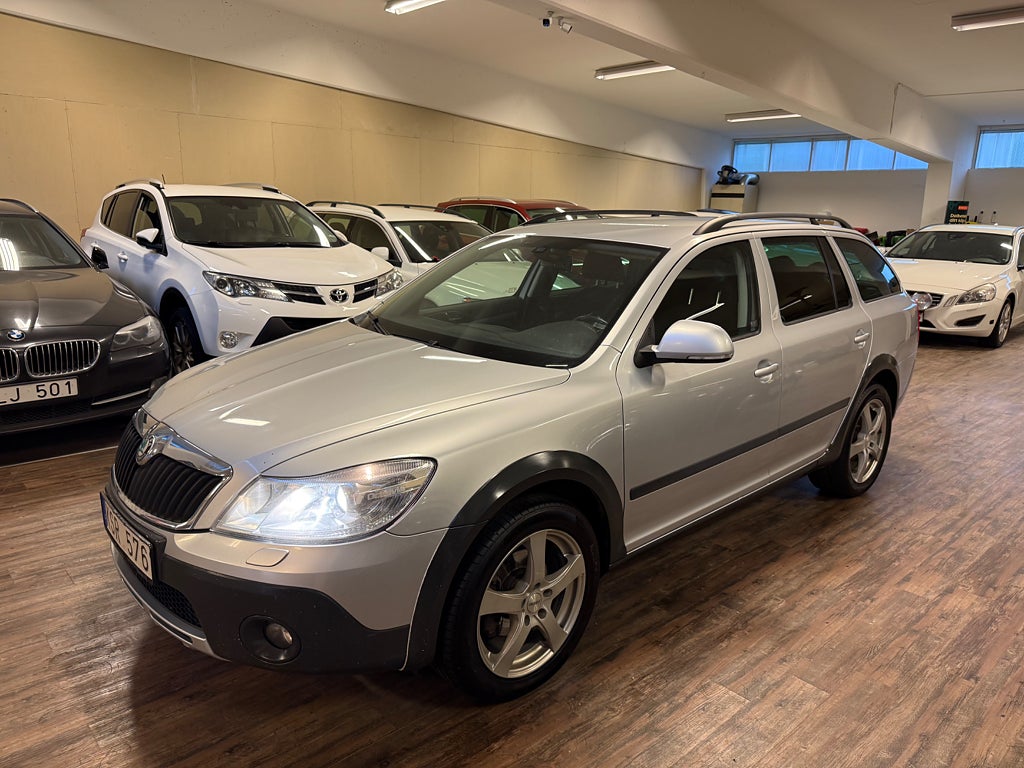 Skoda Octavia Scout 2.0 TDI DPF 4Motion Scout Euro 5