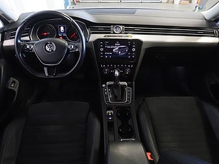 Kombi Volkswagen Passat 14 av 22