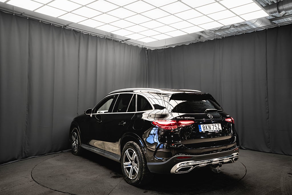 Mercedes-Benz GLC 300 d e 4M AMG DRAG DISTRONIC DIGITALA-LED MOMS 333hk