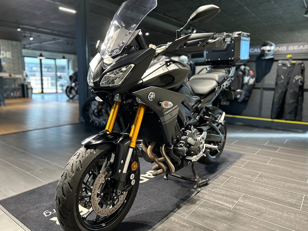 Yamaha Tracer 900 / Toppbox / Tail-tidy / Kraschpuckar