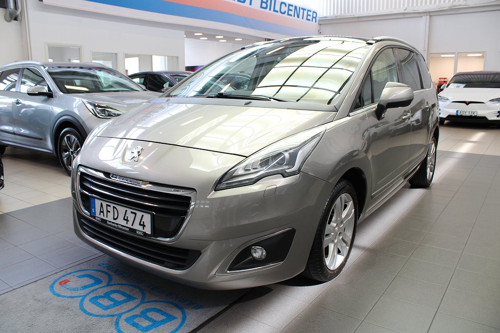 Peugeot 5008 1.6 HDI Allure Automat 7-Sits/Navi/B-Kamera/Pan