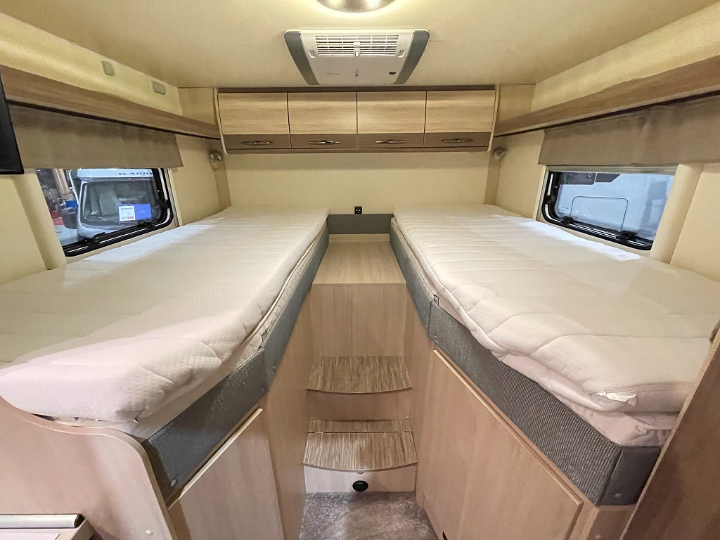 Hobby Siesta T70 HGE / AC bodel / Solcell / Taksäng / Automat - Hobby