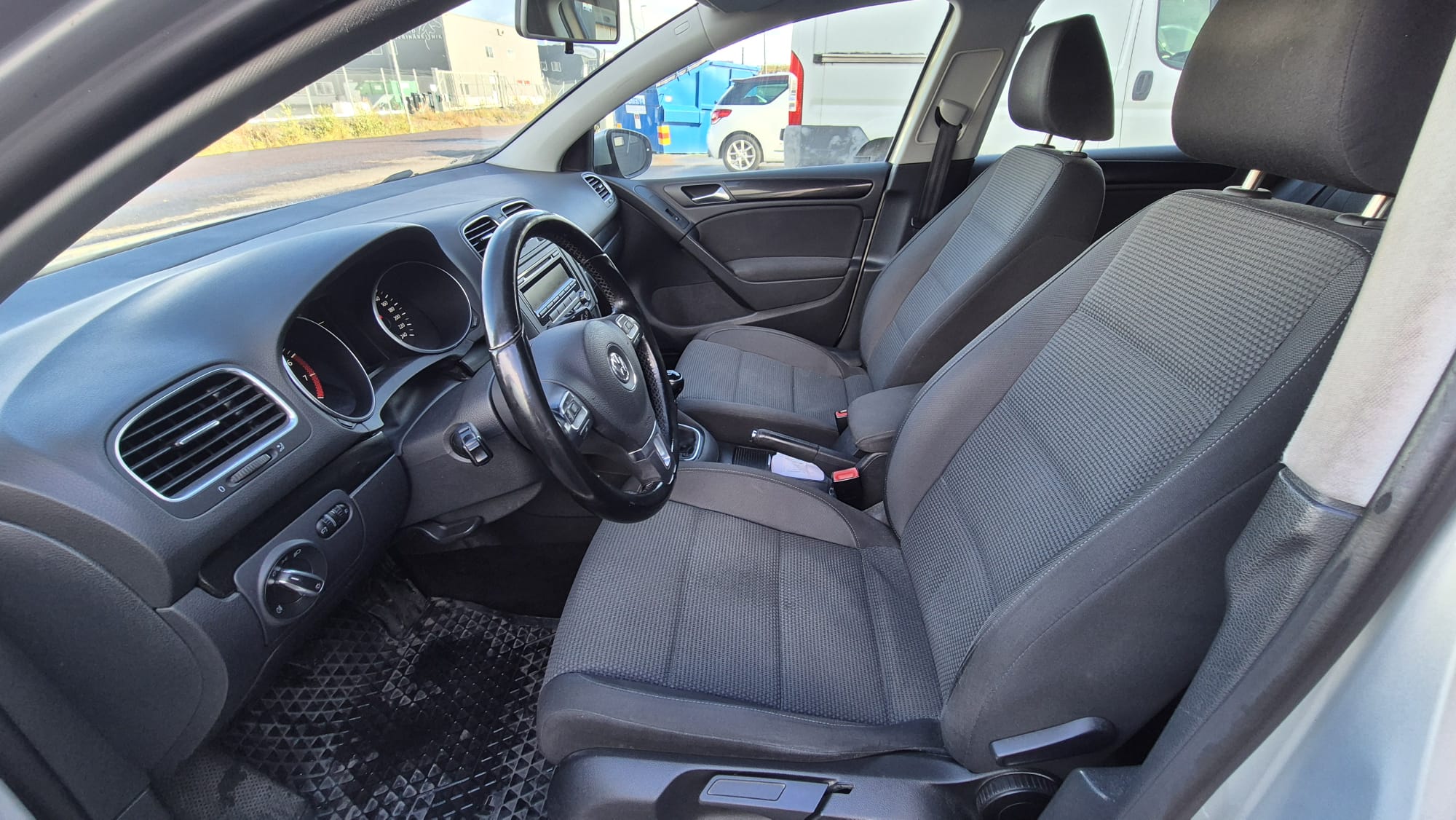Volkswagen Golf 2010, bild 6/10