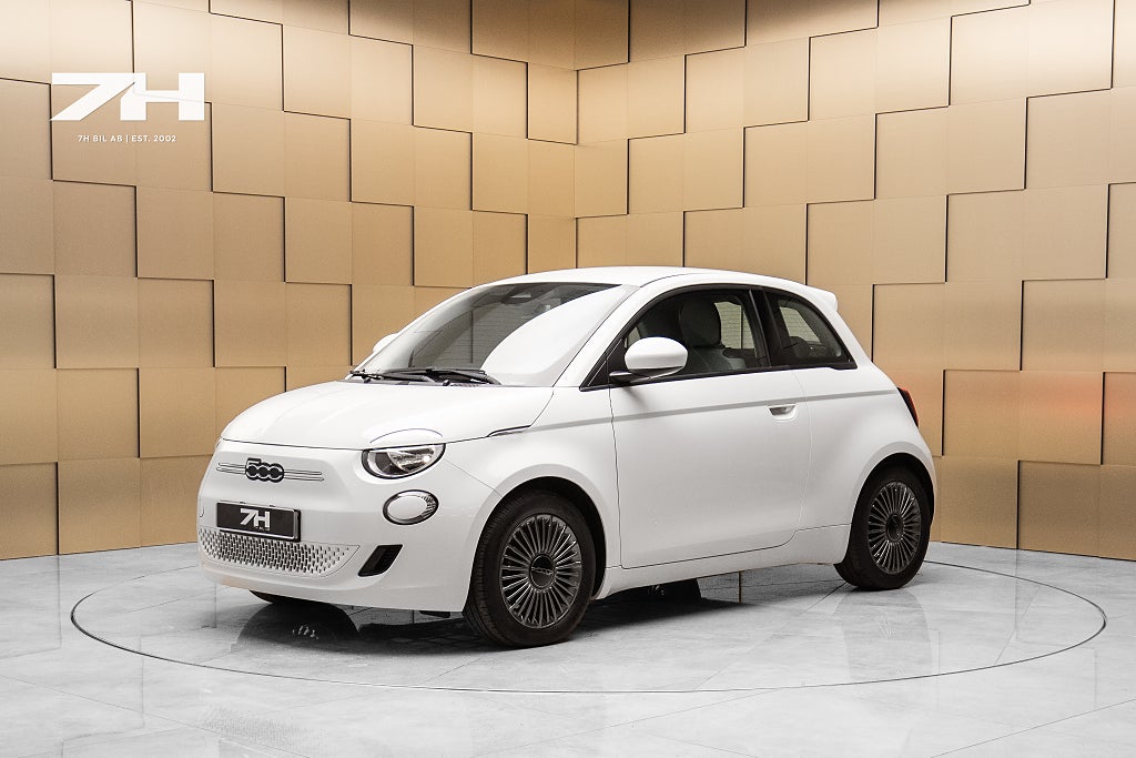 Fiat 500 e 42 kWh Basic / Carplay / Leasbar / Farthållare