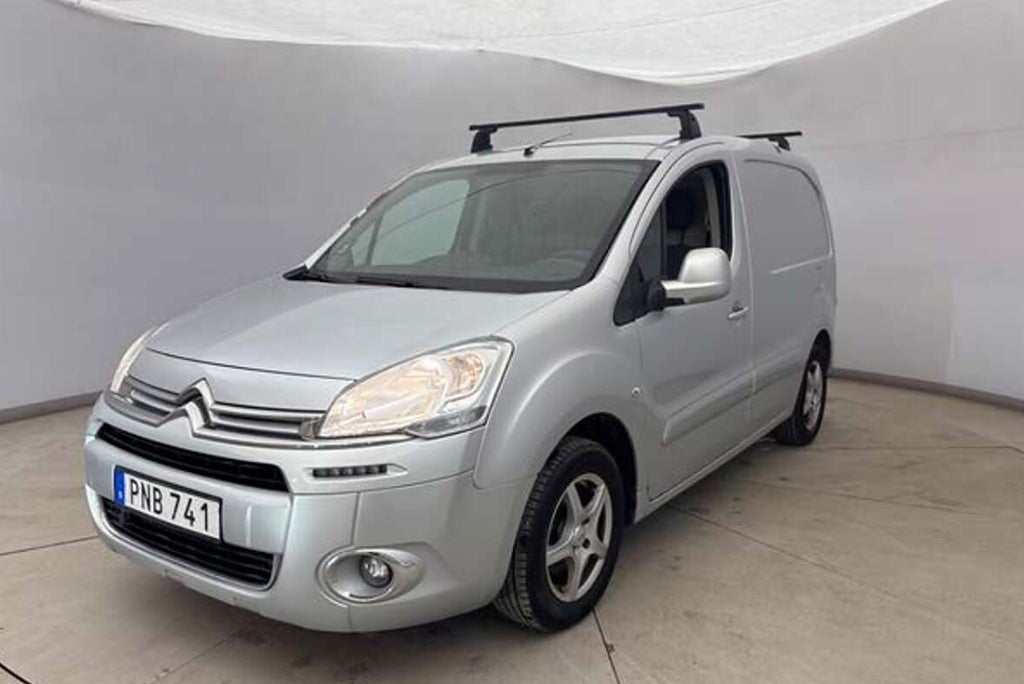Citroën BERLINGO MOMS Van 1.6 HDiF 8V 90hk Manuell Euro 5 Drag.