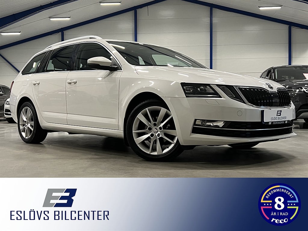 Skoda Octavia Kombi 1.6 TDI DSG 115 HK / Style / Värmare / Drag / CarPlay /