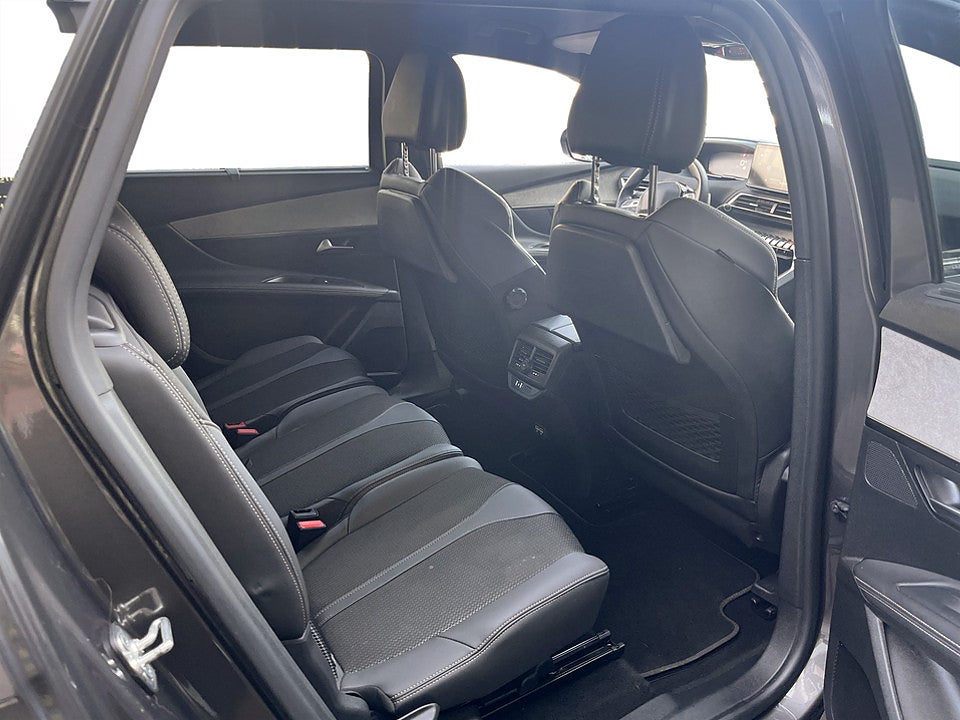 Bild på Peugeot 5008 GT 1.2 PT 130hk Aut 7-SITS B-KAMERA 