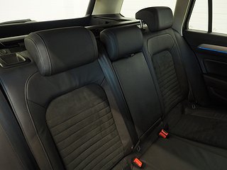 Kombi Volkswagen Passat 13 av 21