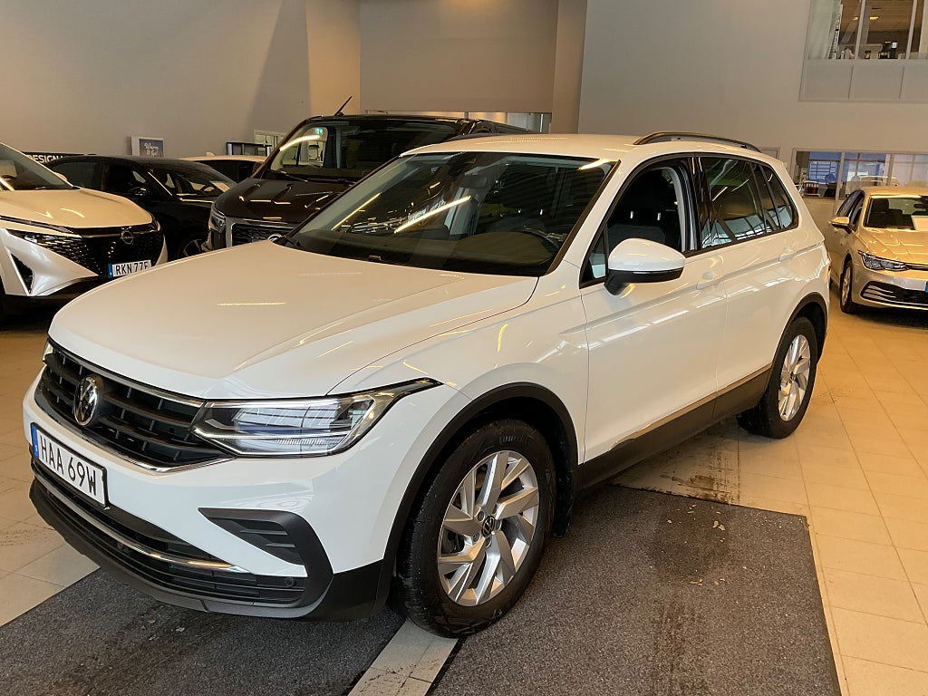 Volkswagen Tiguan 1.5 TSI ACT OPF Base Euro 6 Värmare Drag