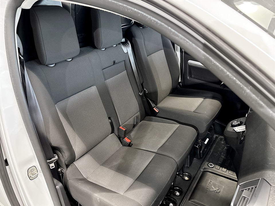 Bild på Peugeot Expert PRO+ 2.0 BHDi 145hk Aut L3 B-KAMERA DRAG
