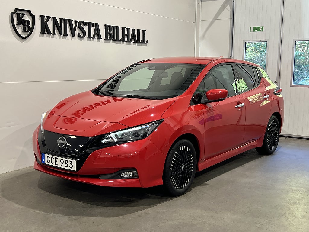 Nissan Leaf 40kW N-Connecta 360° CarPlay Moms 150hk