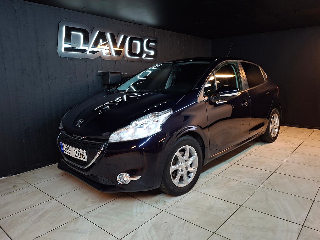 Peugeot 208 5-dörrar 1.2 VTi 82 KAMREMBYTT