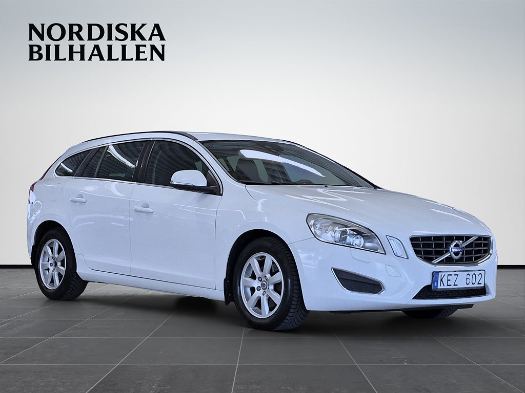 Volvo V60 D3 Momentum Dragkrok Värmare Bluetooth
