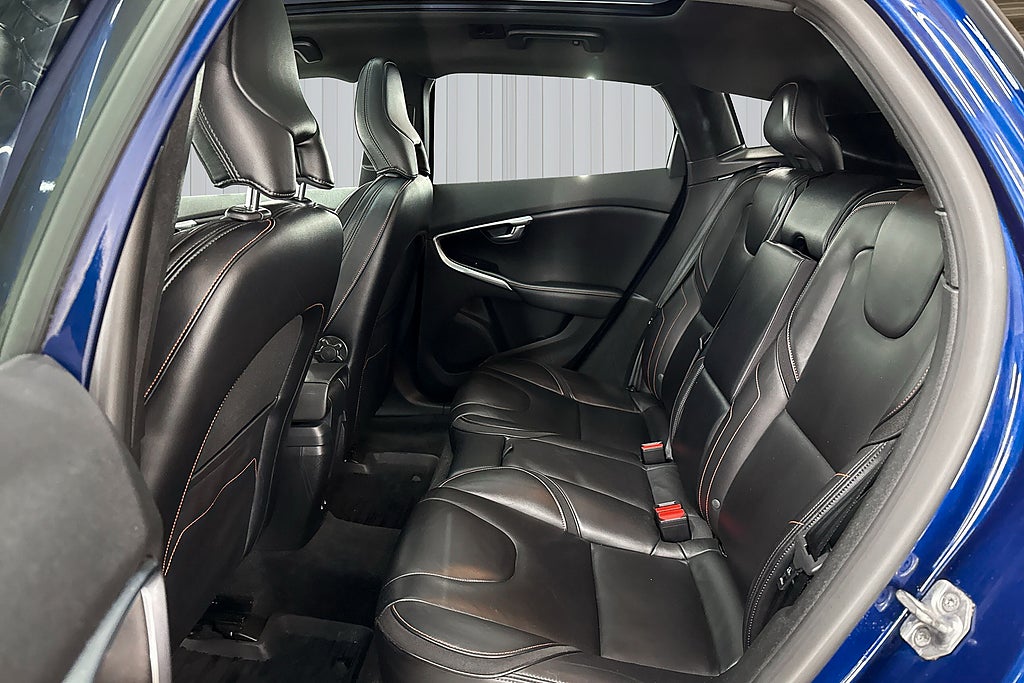 Volvo V40 Cross Country 2016