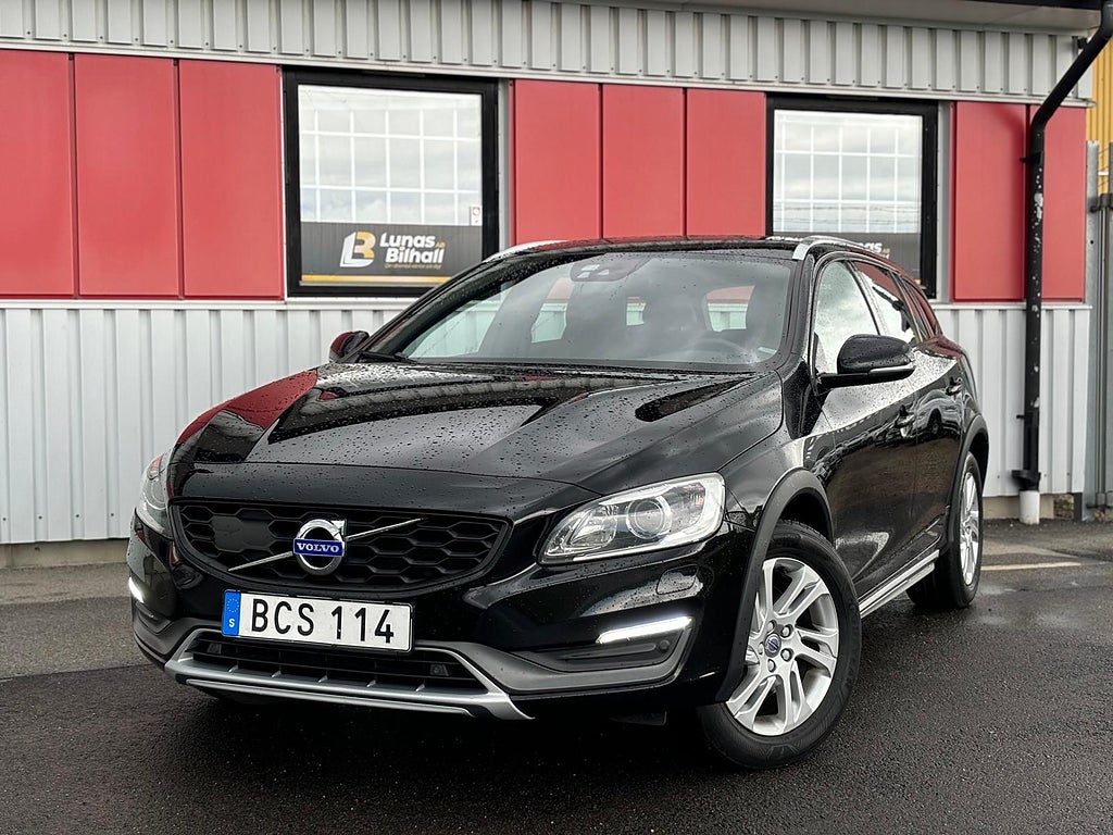 Volvo V60 Cross Country D4 AWD Geartronic Summum Ränta 3,45%/Euro 6/Ny Besiktad