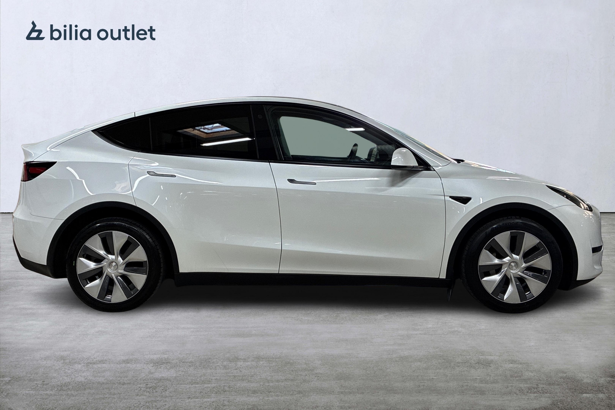 Tesla Model Y AWD Long Range 514hk 2023, photo 4/10