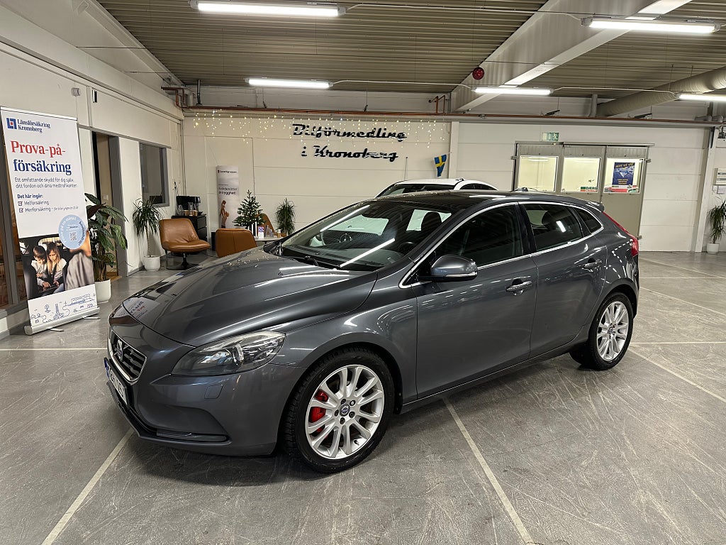 Volvo V40 D3 Geartronic Momentum Panorama Blis Lanekeep Drag