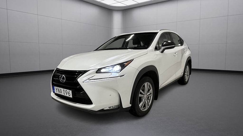Lexus NX 300h AWD 2.5 AWD E-CVT, 197hk, 2017 F-Sport/Drag