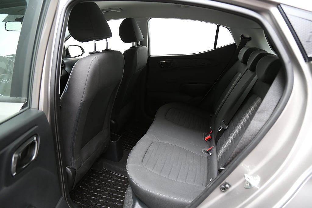 Hyundai i10 1,0 blue 67hk Essential 5D CarPlay 2020