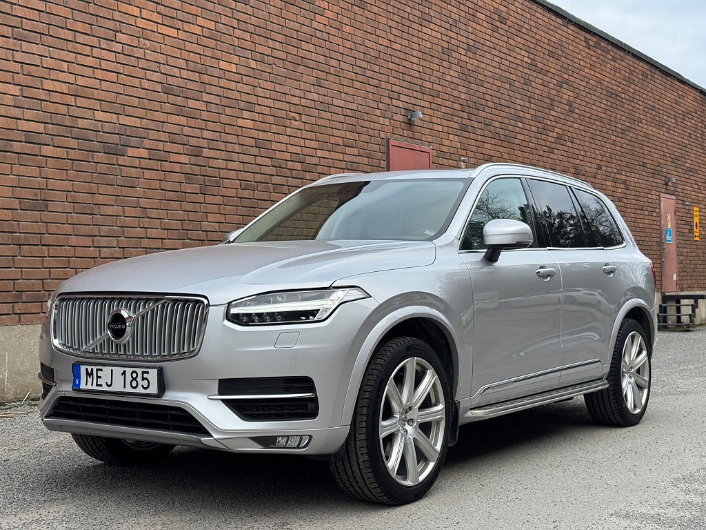Volvo XC90 D5 AWD Inscription 7-sits Dragkrok Panorama Ny Kamrem 