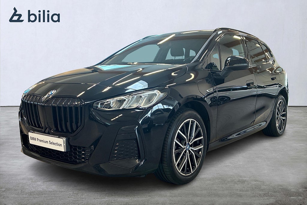 BMW 225e xDrive Active Tourer M Sport Pano Rattvärme Kamera Drag