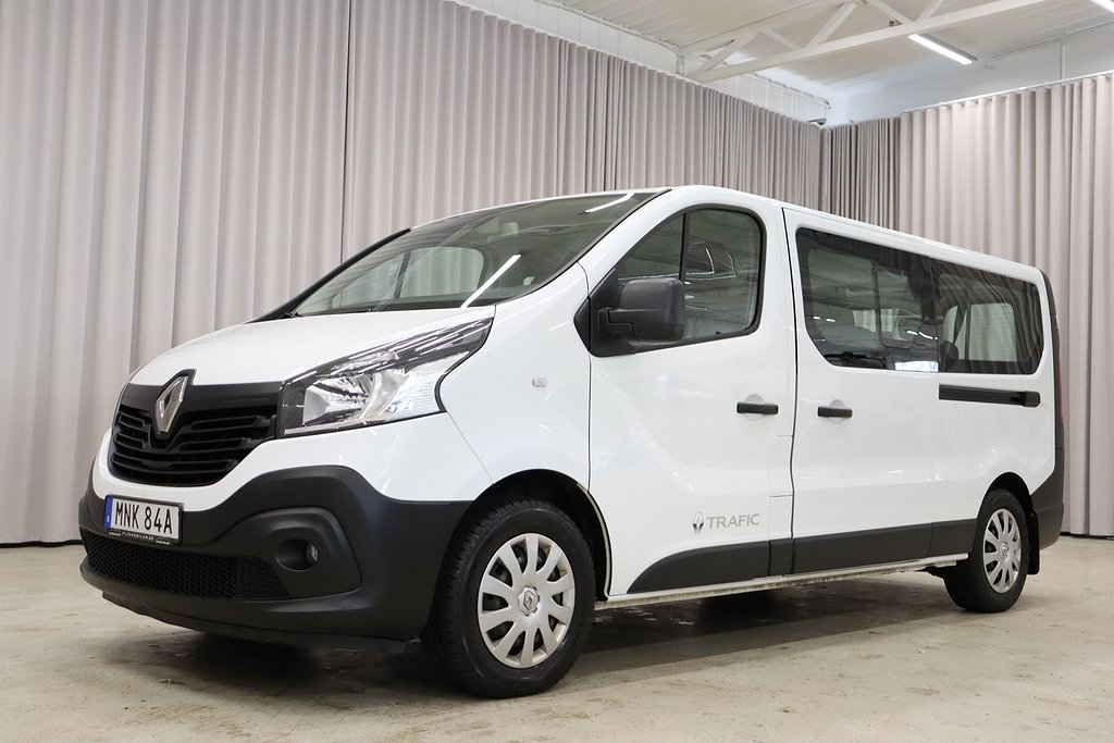 Renault trafic 20HK L2 9-Sits Värmare 7900Mil EnÄgare Moms