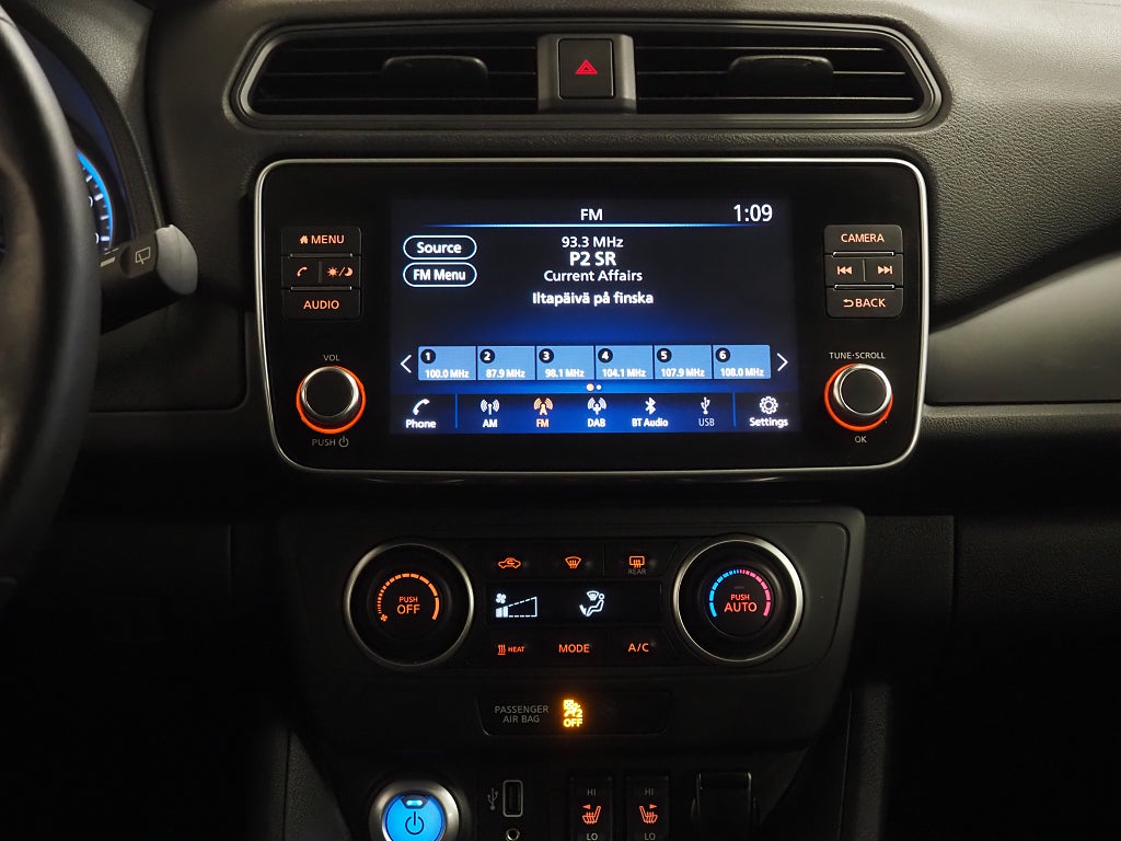 Nissan Leaf 40 kWh 150hk Acenta | Backkamera | Rattvärme | 2022