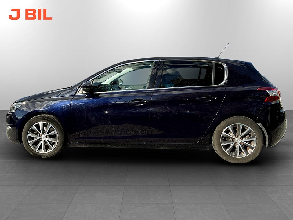 Bild på Peugeot 308 5D Allure 1.2 PT 130hk P-SENSORER DRAG