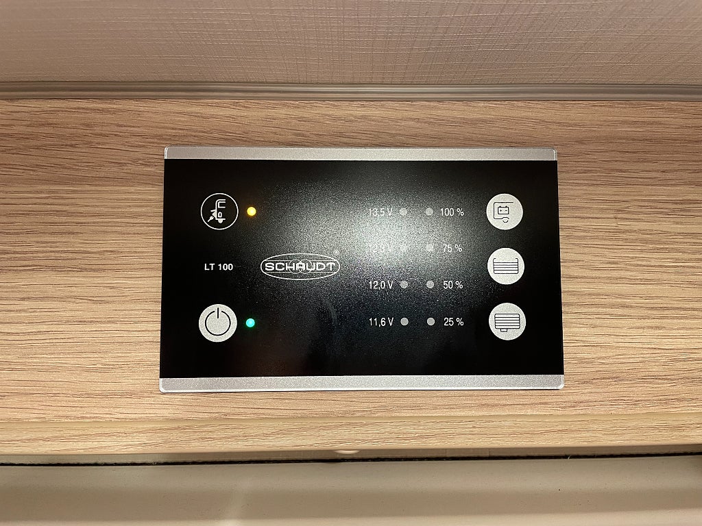 Sunlight A 72 / Automat 150hk / Våningssäng / 6 bältad /  - Sunlight