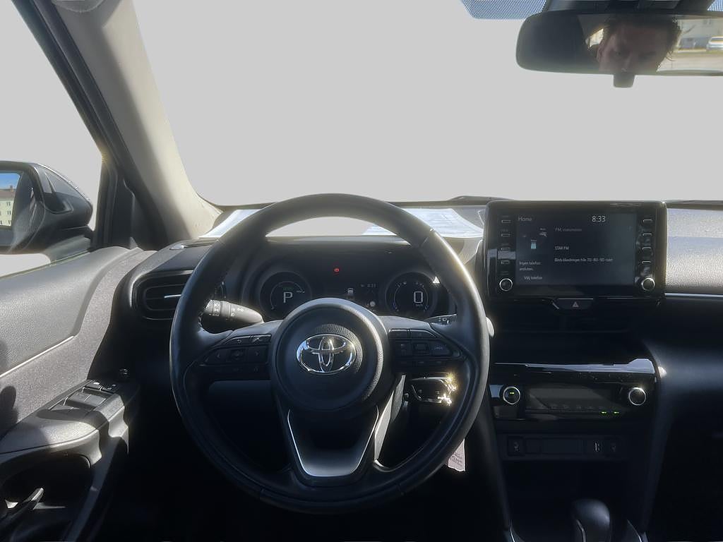 Toyota Yaris Cross 2023 - miniatyr 9