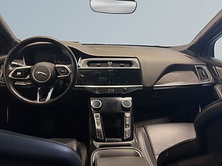 Jaguar I-Pace EV400 AWD MOMS Black edt Luftfj Pvärme 360°kam HuD S&V – bild 8