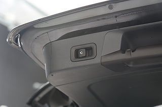 SUV Mercedes-Benz GLB 30 av 30