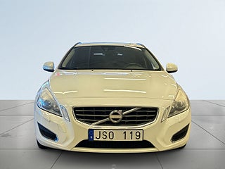 Volvo V60 D4 Momentum Business Edition Pro Drag/SoV-Däck/P-Sens – bild 2