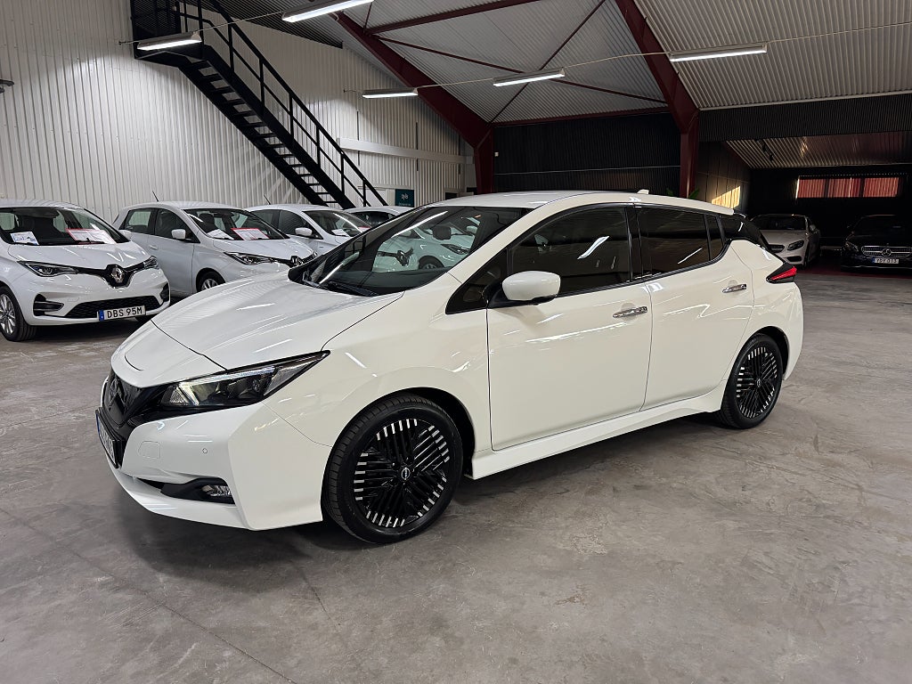 Nissan Leaf 40kWh N-Connecta/360/Keyless/PDC f&b/Navi/C.play/DAB/1b