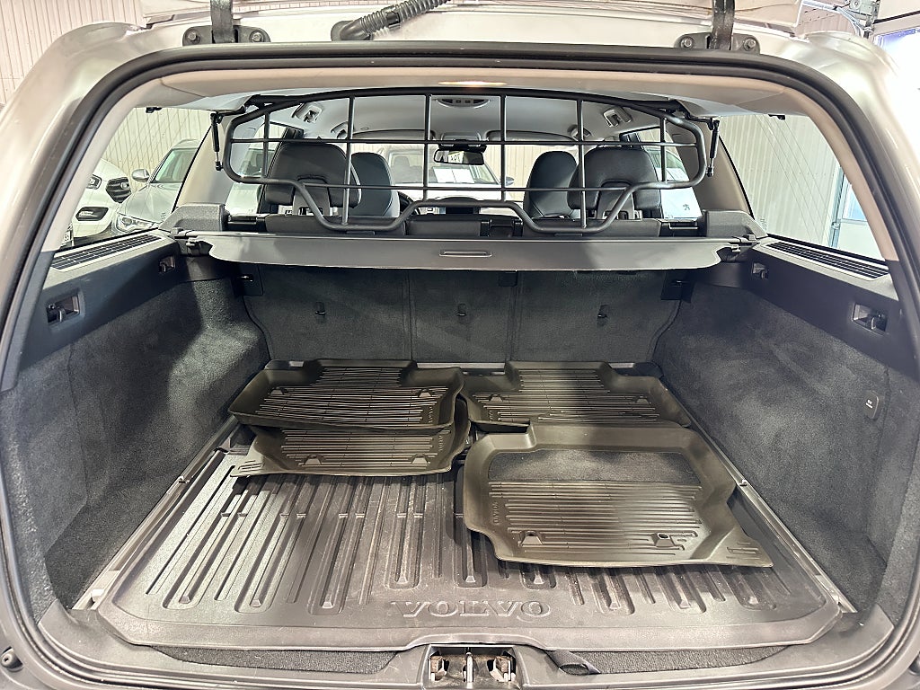 Volvo XC70 D4 Classic, Momentum Euro 6 Kamrem bytt Nybesiktigad