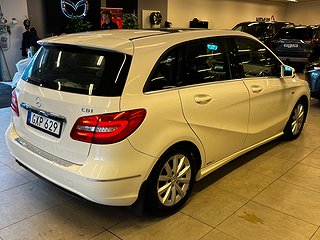 Mercedes-Benz B 180 CDI Sport Pano/SoV-däck/Mvärm/Nybesiktad