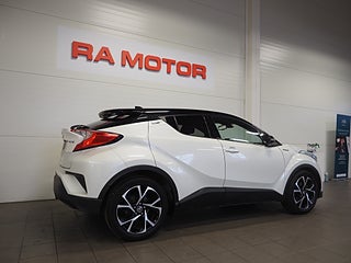 SUV Toyota C-HR 5 av 20