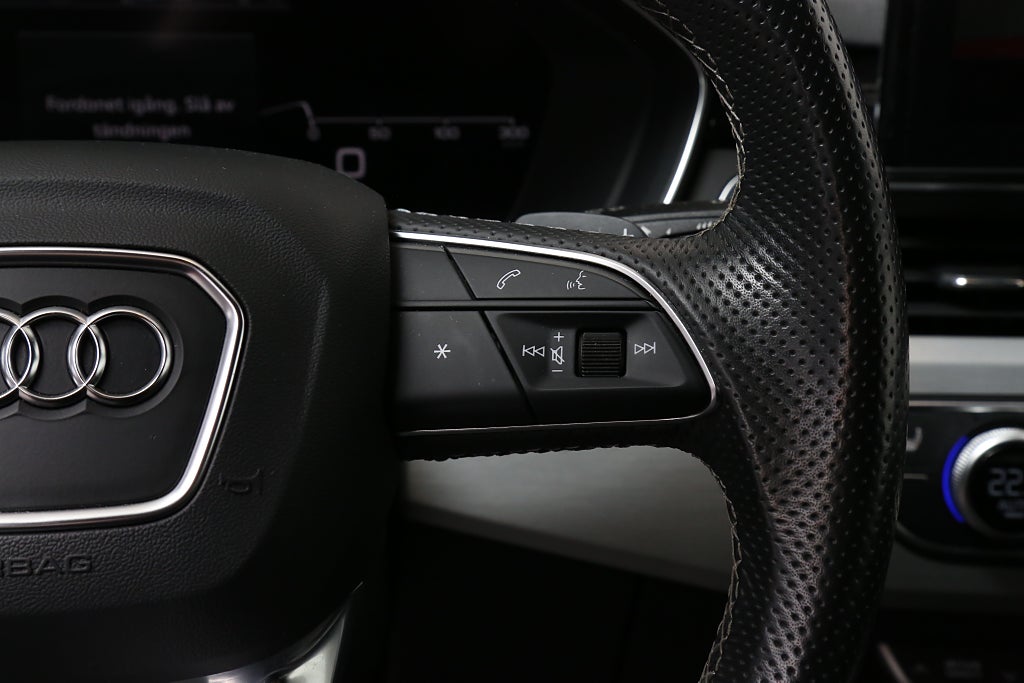 Audi A4 Avant 40 TFSI Quattro S Tronic S Line Värme Drag