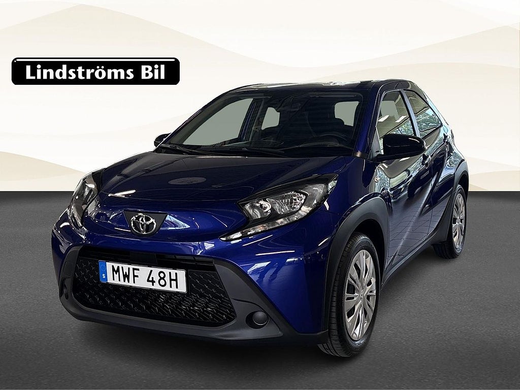 Toyota Aygo X 1.0 Play Sommar/Vinterhjul