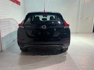 Halvkombi Nissan Leaf 6 av 17