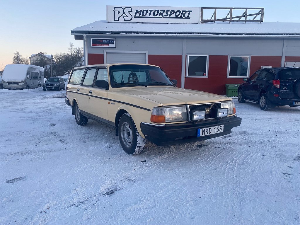 Volvo 245 240 Kombi 2.3 DL